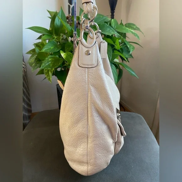Coach Kristin Champagne Cream Pebble Soft Leather Hobo, Large, Dust Bag, Strap - Picture 8 of 15
